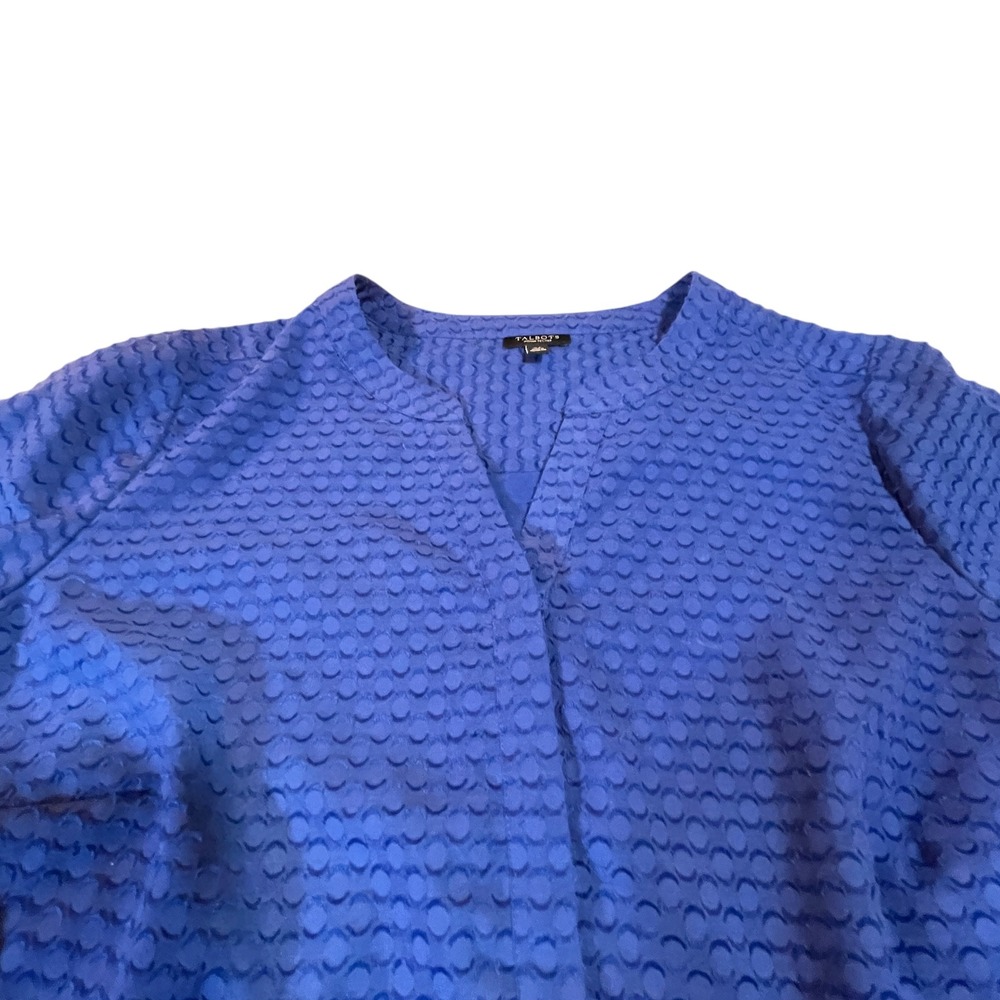 Talbots Woman Petite Blue Textured Dot‎ V Neck Long Sleeve Blouse Top XP - Picture 2 of 8